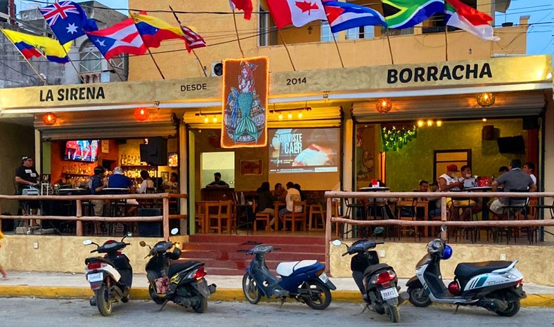 La Sirena Borracha Bar Isla Mujeres DJ