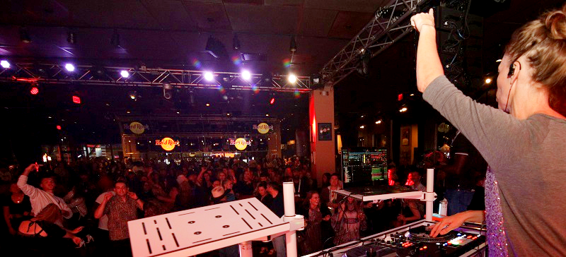The Knot DJ Track Star Staci 12
