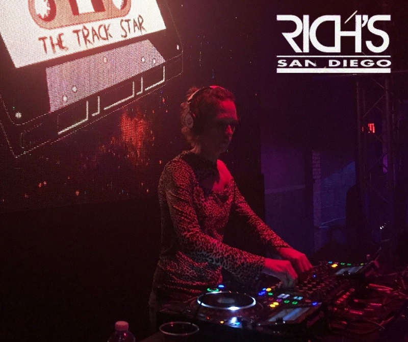How DJs Can Help Bars Make More Money - Orange County DJ 1