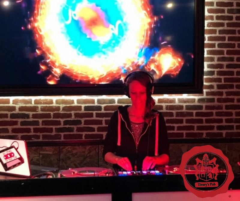 How DJs Can Help Bars Make More Money - Orange County DJ 12